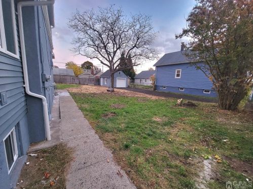 714 Raritan Ave, Perth Amboy NJ  08861-2420 exterior