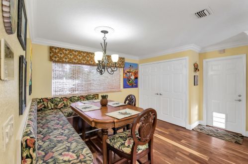 8813 Wendy Ln, West Palm Beach FL  33411-6522 exterior