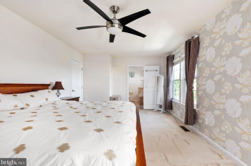 111 Eisentown Dr, Lovettsville VA  20180-8547 exterior