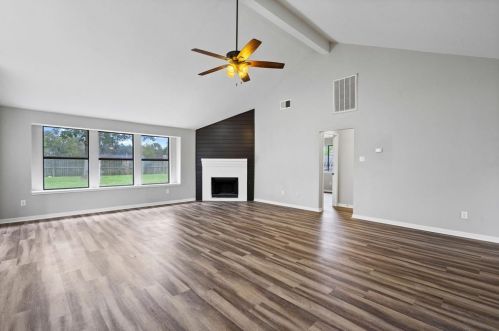 3119 Southdown Dr, Pearland TX  77584-2353 exterior