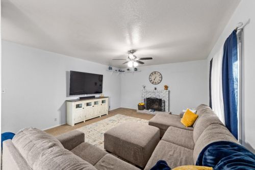 608 Trask Ln, Modesto CA  95354-1950 exterior