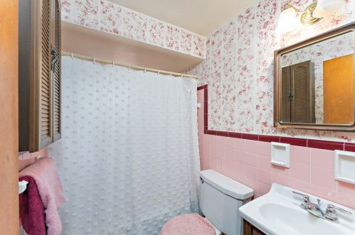 3041 Cummings Dr, Glenshaw PA  15116-2801 exterior