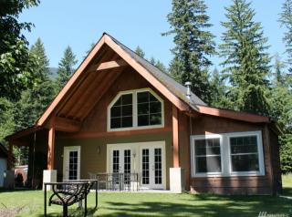 107 Fairway Dr, Packwood, WA 98361-9711