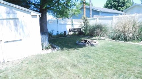 789 Governor Rd, Valpo IN  46385-9501 exterior