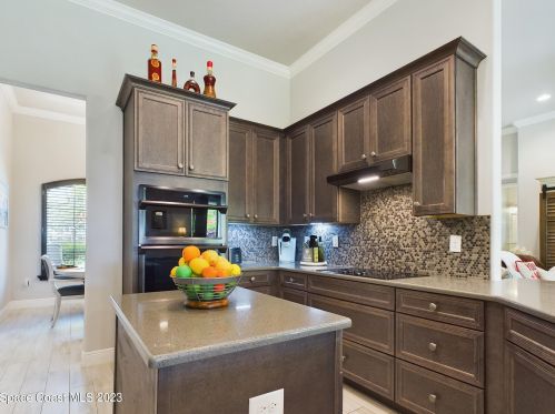 950 Yearling Trl, Sebastian FL  32958 exterior