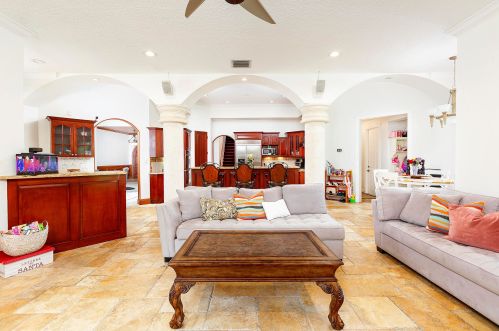 2400 Newbury Ct, West Palm Beach FL  33414-7736 exterior