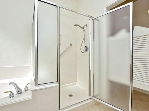 128 Enchanted Dr, Georgetown TX 78633-4534 exterior