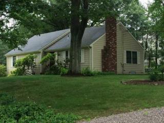 70 Newell Dr, Cumberland, RI 02864-4209