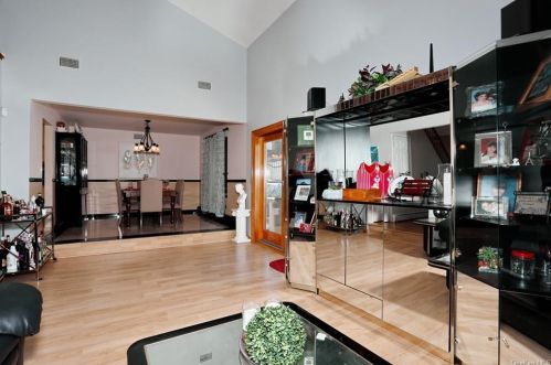 27 Larkin Ln, Garnerville NY  10923-1536 exterior