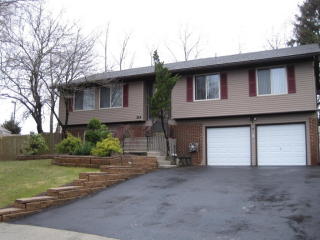 214 Villanova Pl, Matawan, NJ 07747-3456