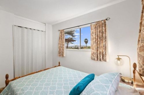 1476 Vicksburg Dr, El Cajon CA  92021-3522 exterior