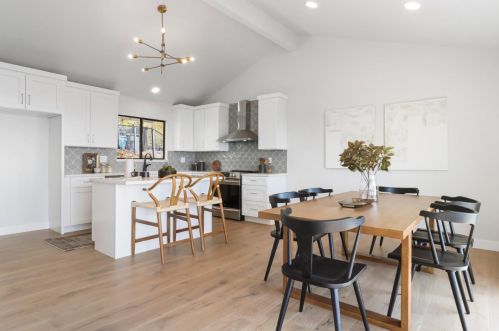 15825 Alta Vista Way, San Jose CA  95127-1704 exterior