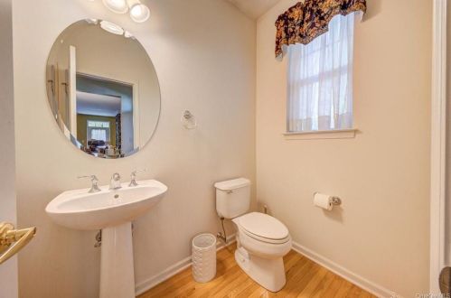 56 Putters Way, Middletown NY  10940-2664 exterior