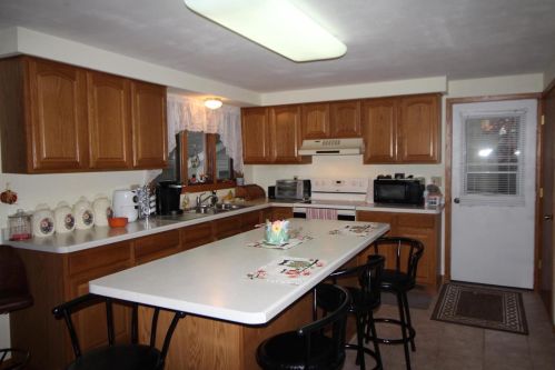 810 Park Ave, Perkinstown, WI 54451-2103