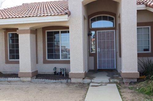 12999 Claremont Ct, Victorville, CA 92392-7218