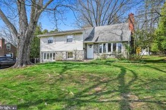 3409 Lewis Rd, Newtown Square, PA 19073-3404