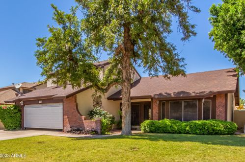 5444 Riviera Dr, Glendale AZ  85304-2422 exterior