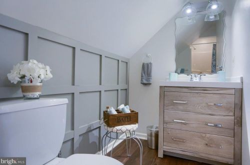 388 High St, Highspire PA  17034-1406 exterior