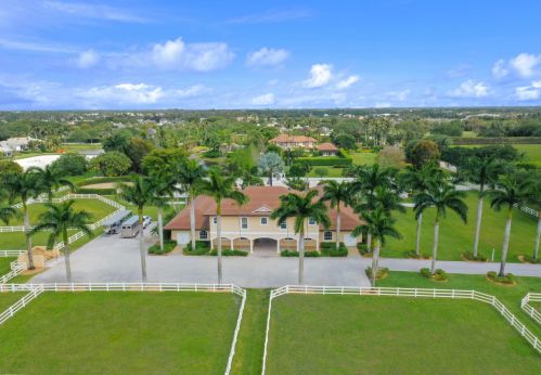 15563 Estancia Ln, West Palm Beach FL  33414-7439 exterior