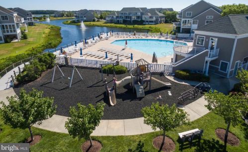 38004 Creek Dr, Selbyville DE  19975-2861 exterior