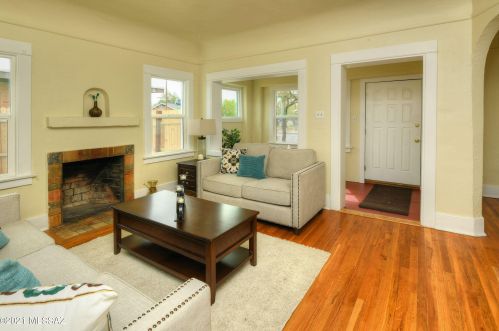1057 Elm St, Tucson, AZ 85719-4110