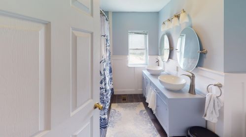 701 Sandusky Ave, Bellefontaine OH  43311-2735 exterior