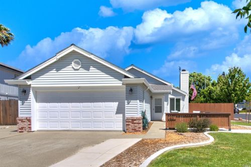 801 Granite Ct, Vacaville, CA 95687-7808