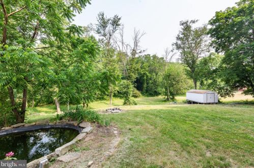 1030 Littlestown Rd, Littlestown PA 17340-9442 exterior