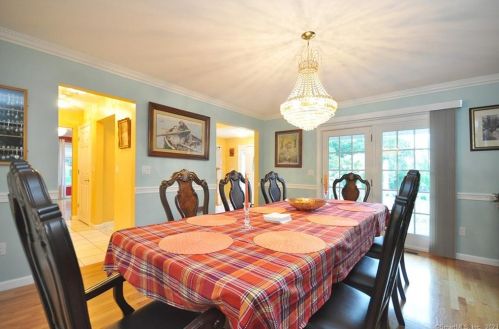 67 Steeplechase Dr, Manchester CT  06040-7066 exterior