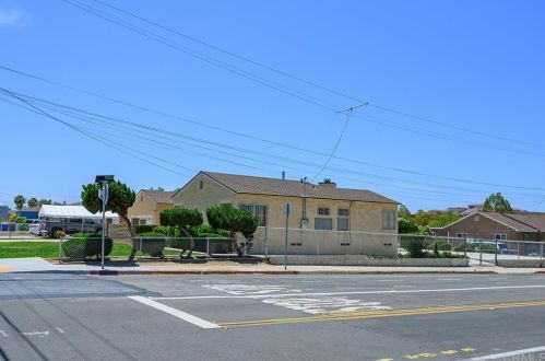 410 Harbison Ave, National City CA  91950-3033 exterior
