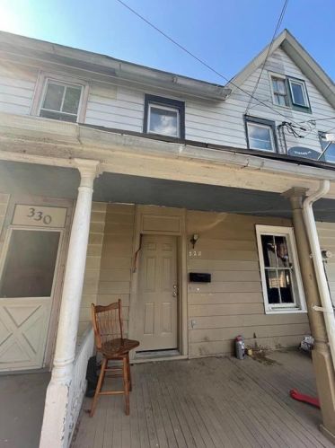 328 Kern St, Slatington, PA 18080-1722