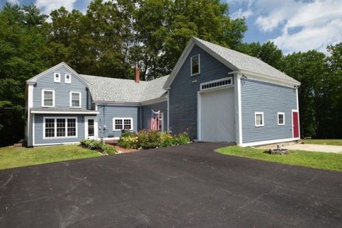 3 Cortland Cir, Danville NH  03819-3023 exterior