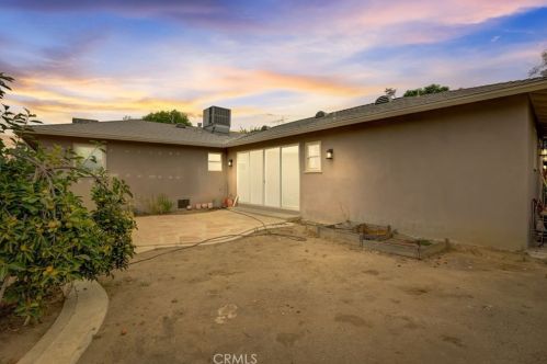4710 Central Ave, Riverside, CA 92506-2331