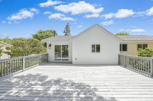 34 Corsa St, Huntington Station NY  11746-6623 exterior