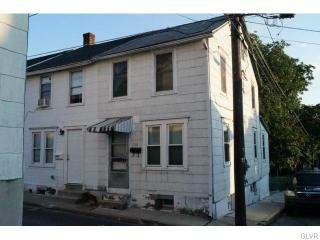 1536 Poplar St, Northampton, PA 18067-1458