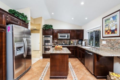 2631 Saddle Ridge Dr, Covina CA  91724-3839 exterior