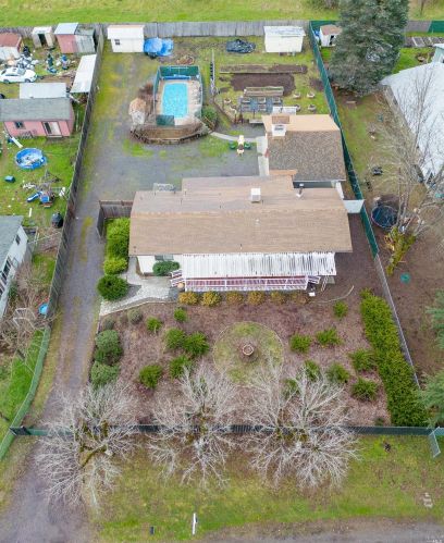 1481 Hill Rd, Willits CA  95490-9723 exterior