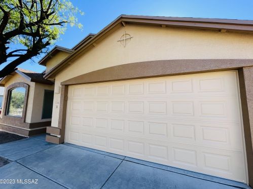 3735 Fitzwater Ct, Tucson, AZ 85746-2501