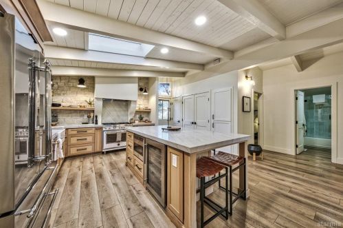 544 Tahoe Keys Blvd, South Lake Tahoe CA  96150-3313 exterior