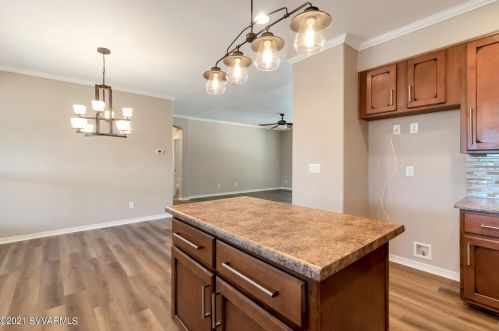 135 Sunset Hl Dr, Sedona AZ 86336-9783 exterior