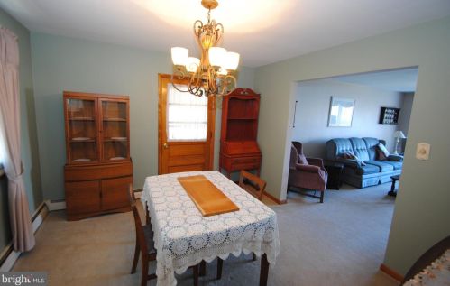 240 2nd St, Florence NJ  08518-1404 exterior