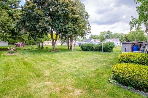 310 Arcade Ave, Watertown, WI 53098-1932