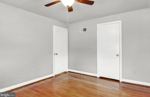 4033 Grn St, Harrisburg PA 17110-1622 exterior