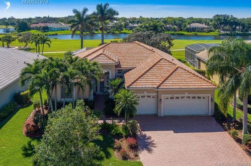 2208 Montrose Ln, Fort Pierce, FL 34952-6065