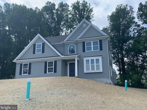 2822 Cape Horn Rd, Red Lion, PA 17356-9062