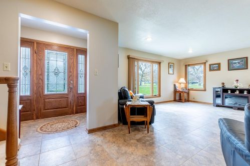 1212 Lakeside Dr, Alex MN  56308-2304 exterior