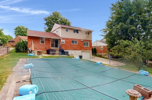 3406 Meadowlark Dr, Covington KY  41018-2608 exterior