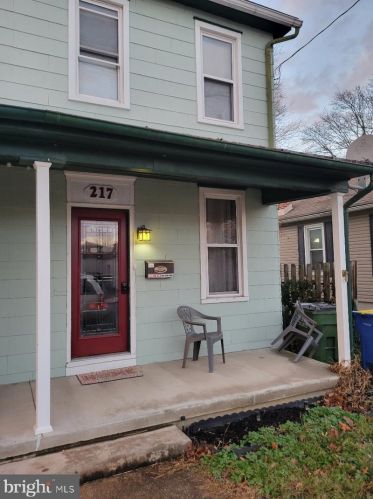 217 10th St, Rudytown, PA 17070-1614