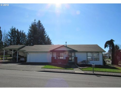 4250 2nd St, Damascus OR  97080 exterior