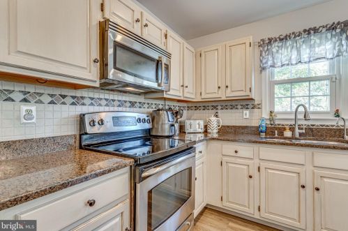 14100 Heatherstone Dr, Bowie MD  20720-4833 exterior